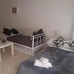 Coqueto Estudio Con Piscina